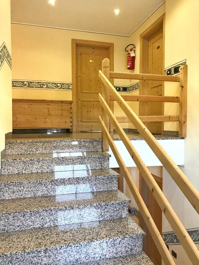 Aparthotel Bait Ables Livigno Exterior foto